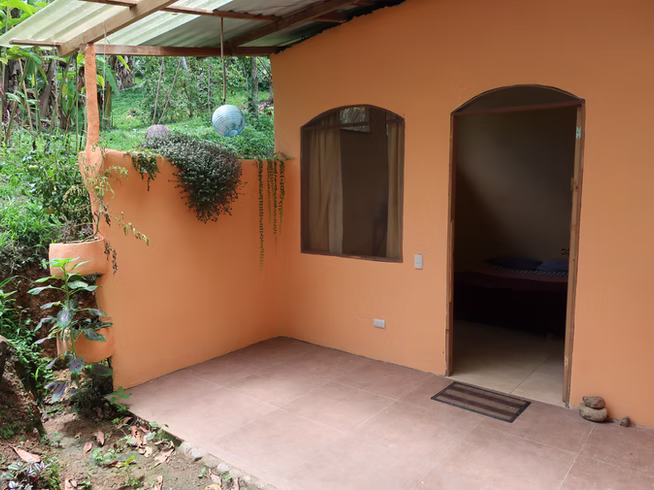 Florestral Mango cabin interior